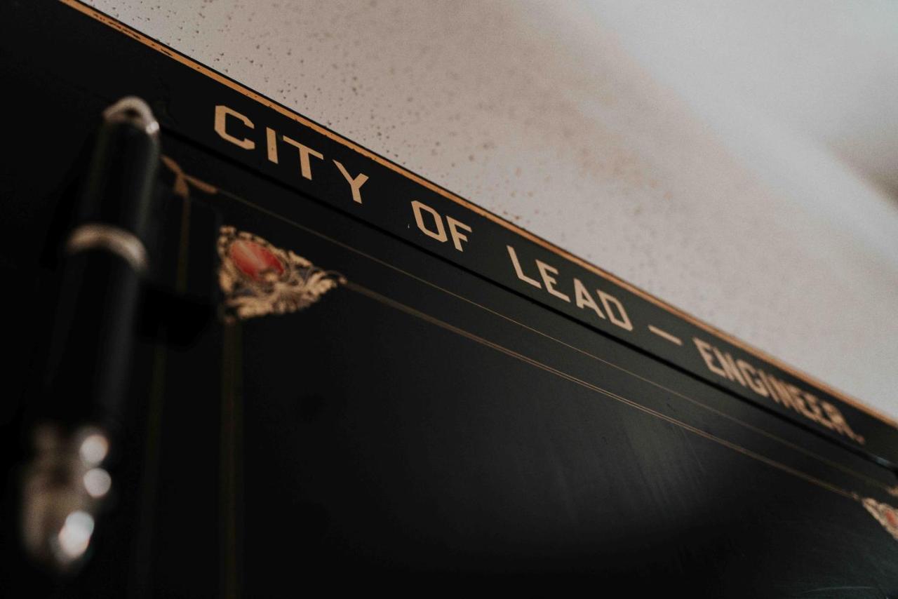 Town Hall Inn Lead ภายนอก รูปภาพ